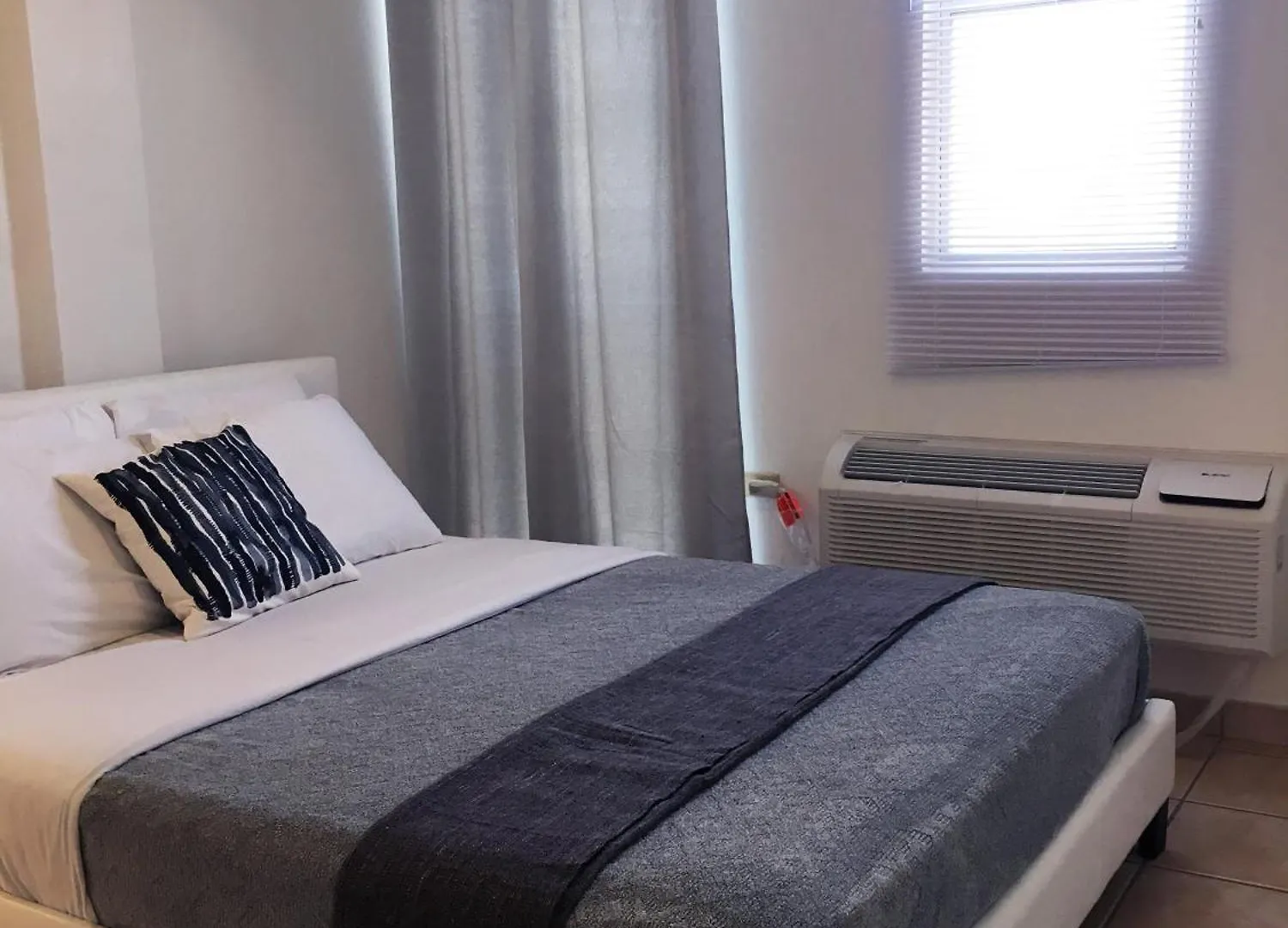 Boulevard Park IV 205 Mayaguez Apartamento